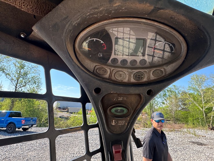 bobcat-t550-image-41