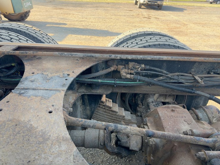 2006-mack-granite-cv713-image-24