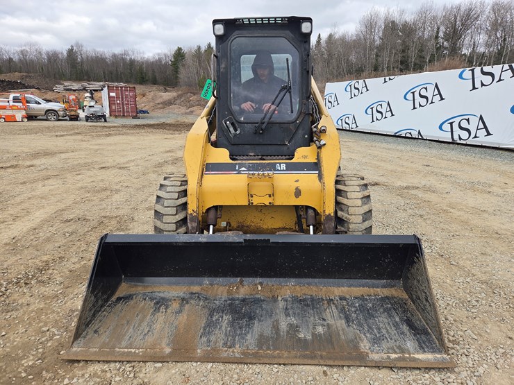 caterpillar-262-image-8