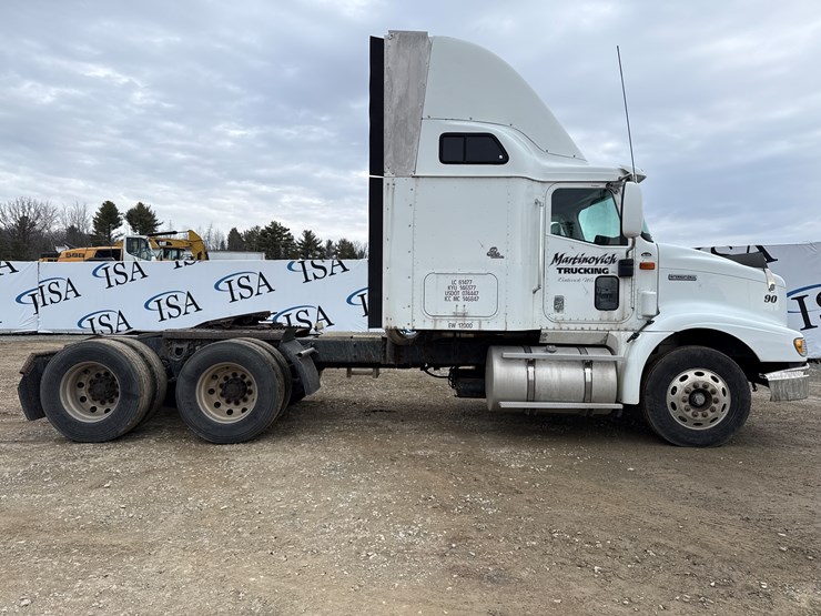 2000-international-9200i-image-6