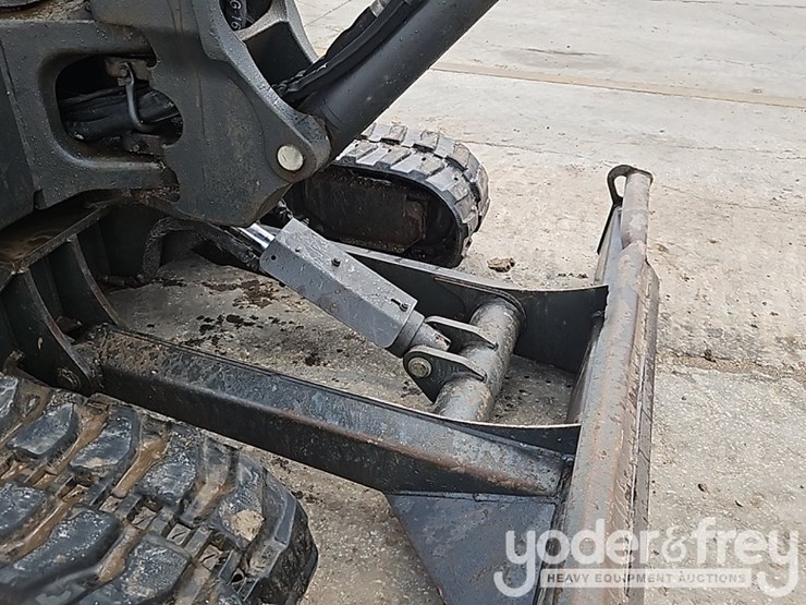 2021-bobcat-e42-image-13