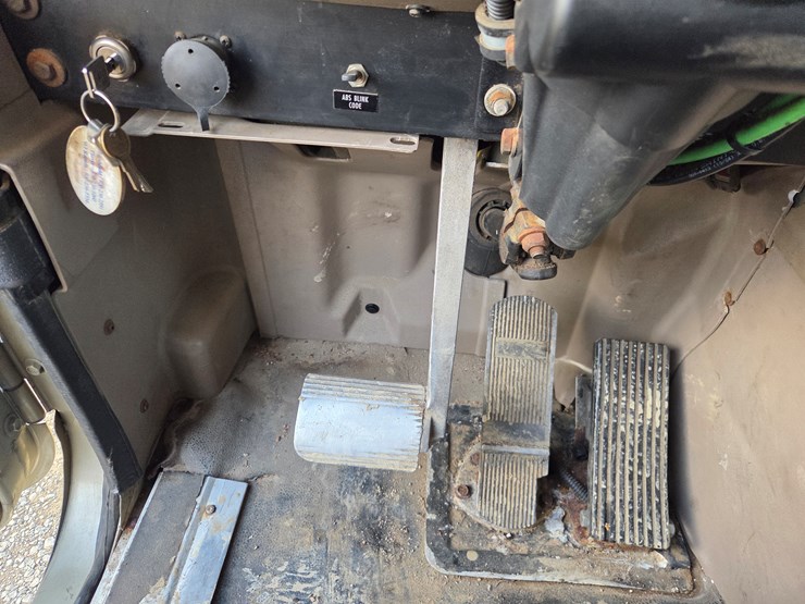 2005-caterpillar-c13-image-71