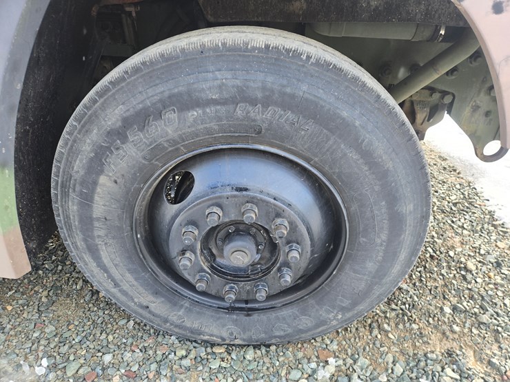 1992-massey-ferguson-8-image-80