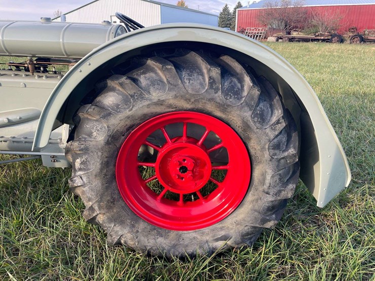1929-fordson-tractor-image-56