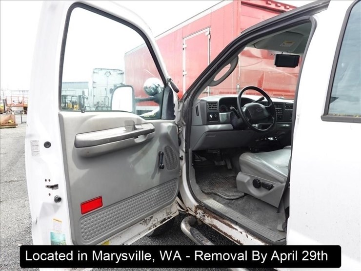 2004-ford-f450-image-11