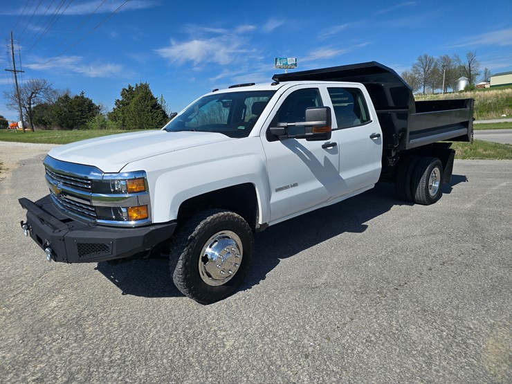 2019-chevrolet-silverado-3500-image-3