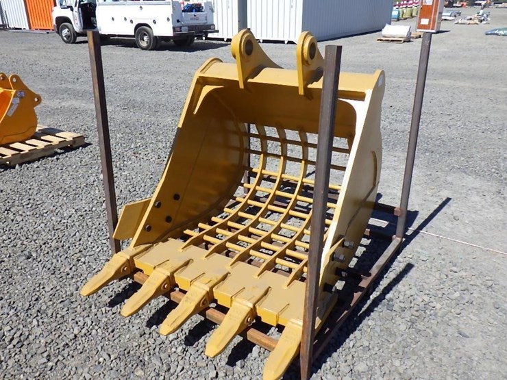 caterpillar-320-image-1