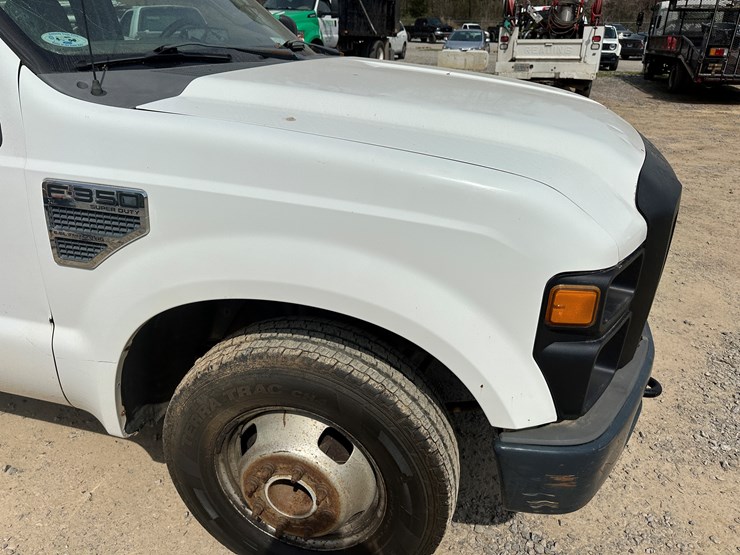 2008-ford-f350-image-17