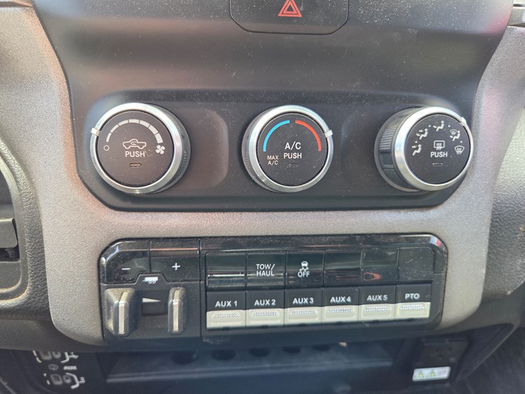 2019-dodge-3500hd-image-51