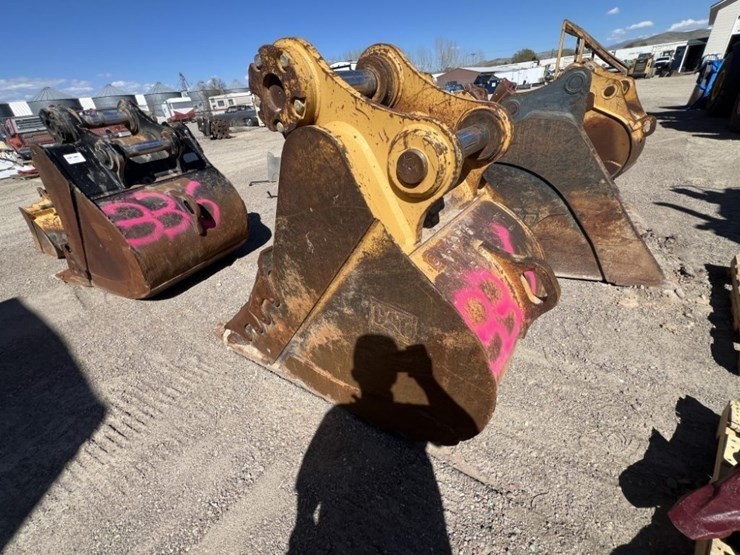 caterpillar-36-image-4