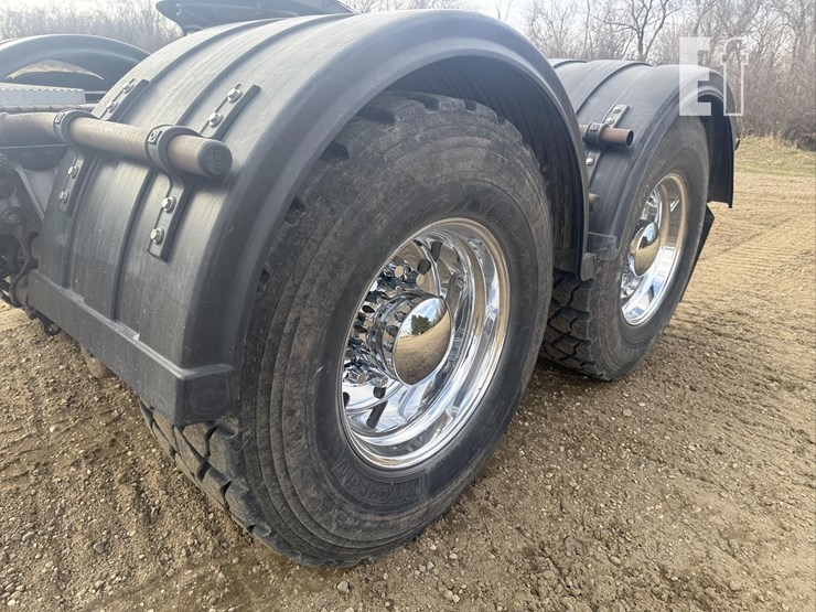 2007-mack-pinnacle-cxp613-image-27