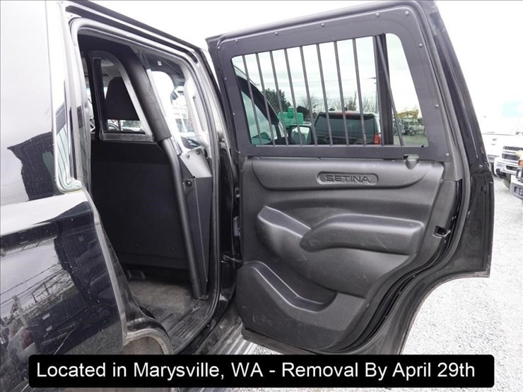 2017-chevrolet-tahoe-image-27