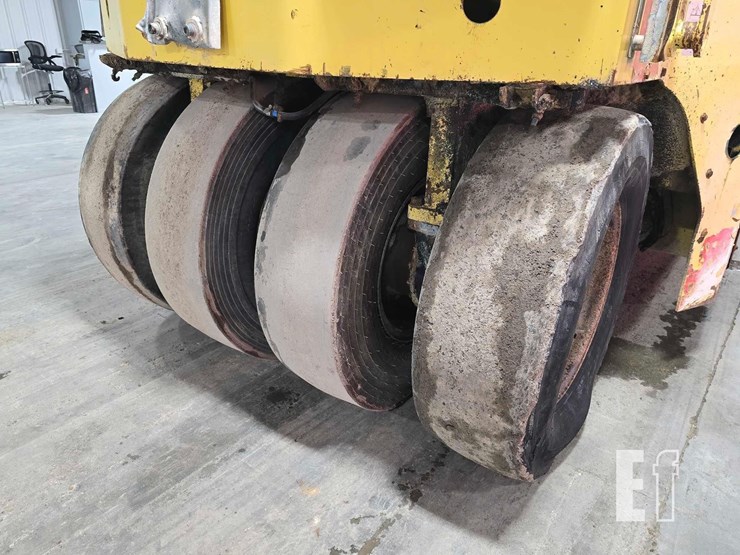 2013-dynapac-cp274-image-13