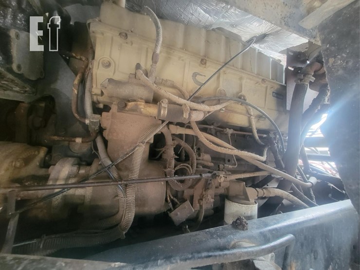 1984-cummins-855-image-4