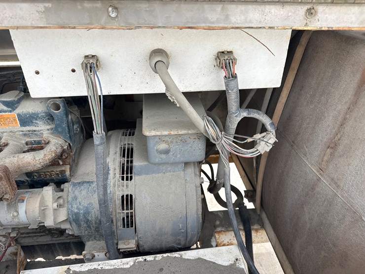 massey-ferguson-8-image-22