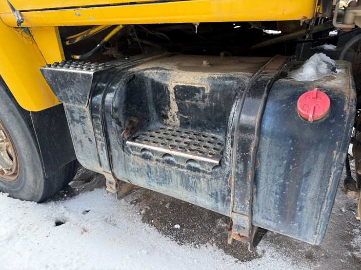 #2018-•-1978-international-f-2275-tandem-axle-water-truck-image-65