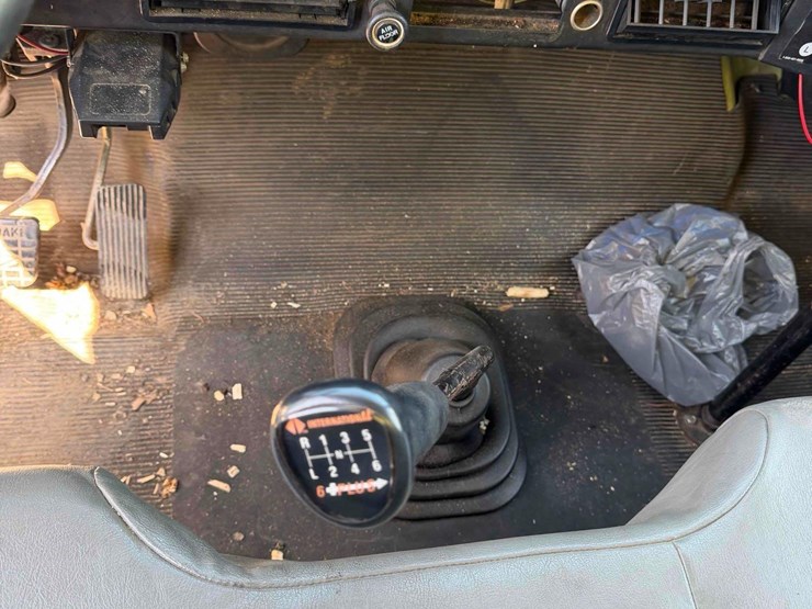 2000-international-4700-image-16