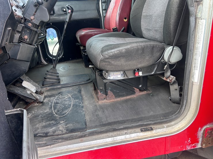 1998-peterbilt-379-image-44