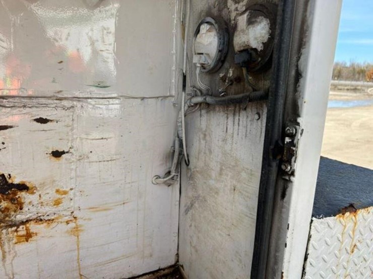 1997-ford-f800-image-41