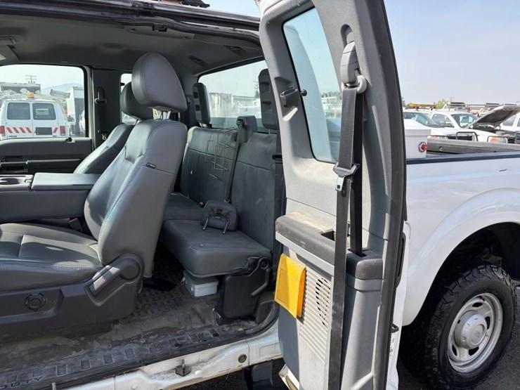 2011-ford-f250-image-11