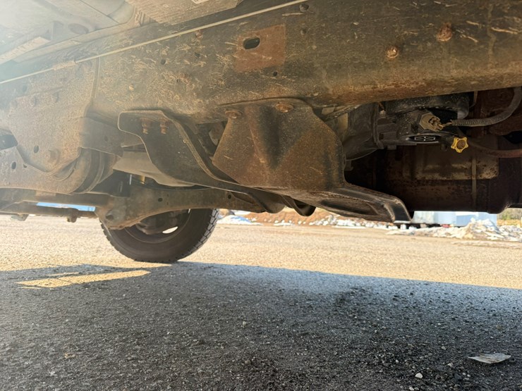 2012-ford-f550-xl-image-34