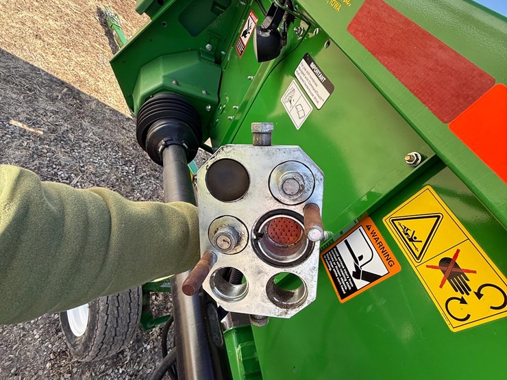 2012-john-deere-608c-stalkmaster-image-16