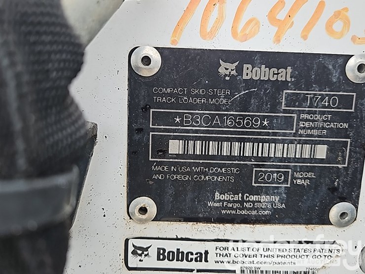 2019-bobcat-t740-image-33