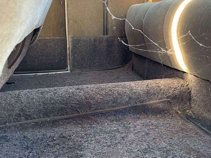 1938-ford-two-door-deluxe-sedan---original-car!-image-54