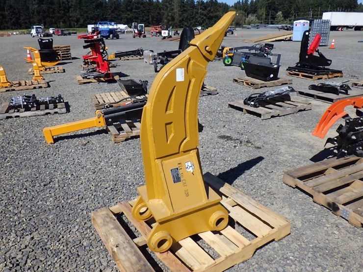 caterpillar-320-image-1