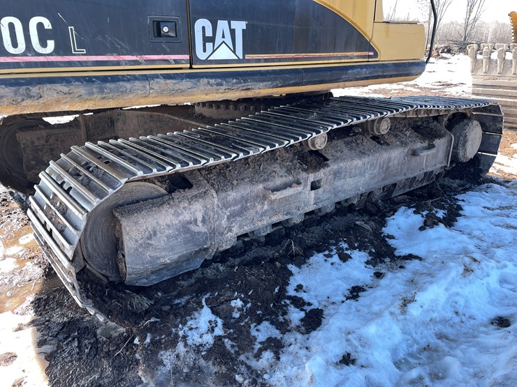 caterpillar-330c-image-23