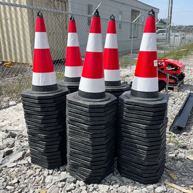 Lot of 100 Unused 2026 CE IRSTC SAFETY TRAFFIC CONES