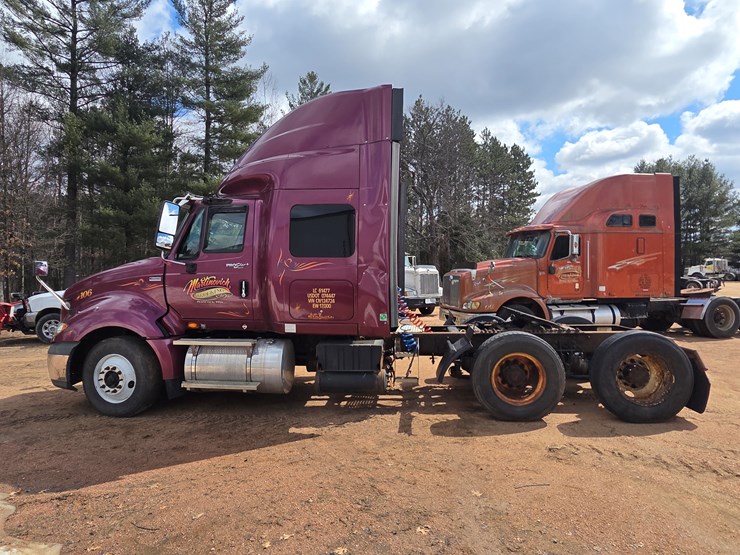 2012-international-prostar-image-2