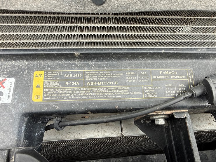 2015-ford-f550-image-17