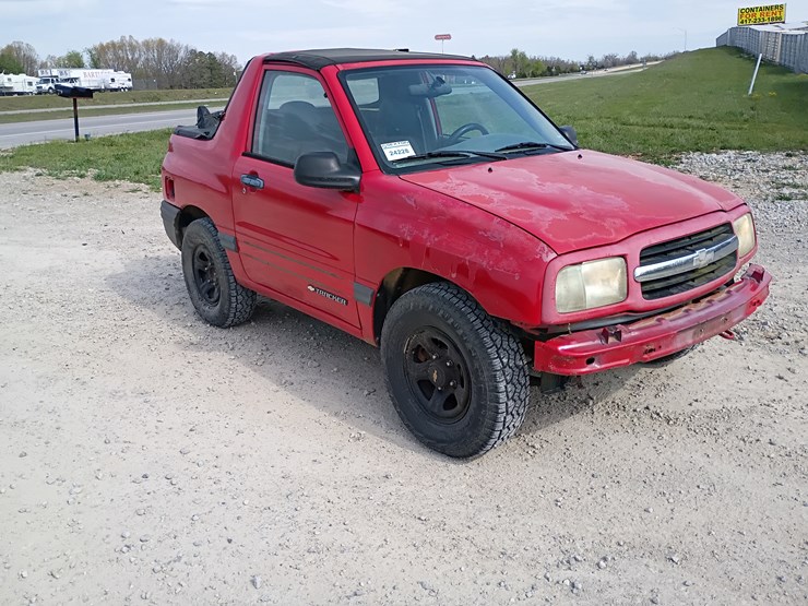 2000-chevrolet-tracker-image-13
