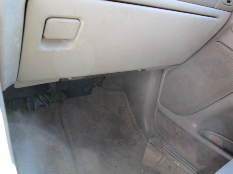 2001-gmc-1500hd-image-33