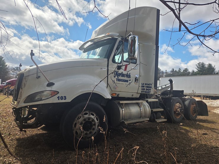 2012-international-prostar-image-1