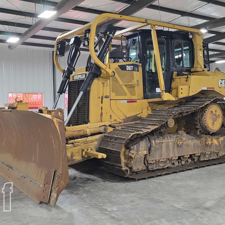 2011 CATERPILLAR D6T XW