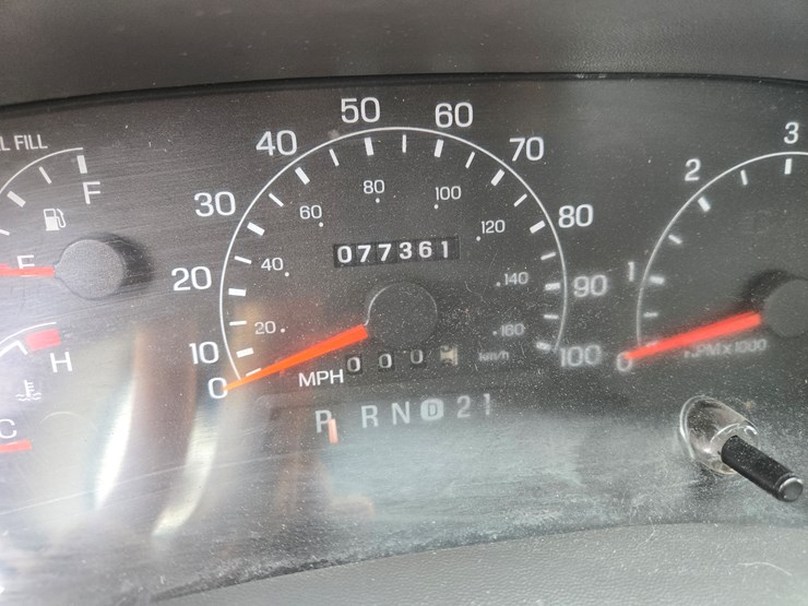 2001-ford-f350-image-43