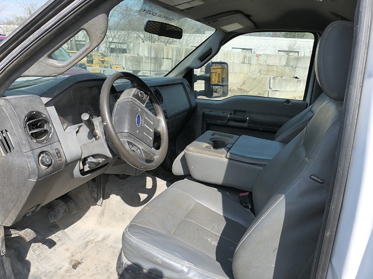 2014-ford-f550-image-7