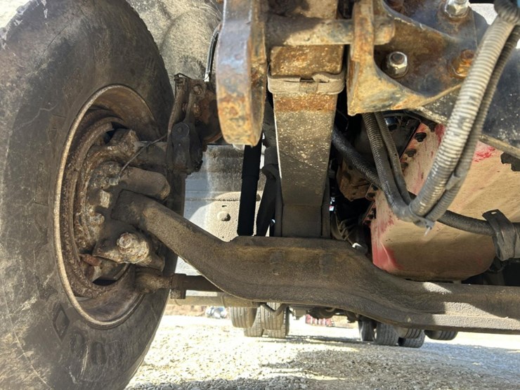 2003-massey-ferguson-8-image-38