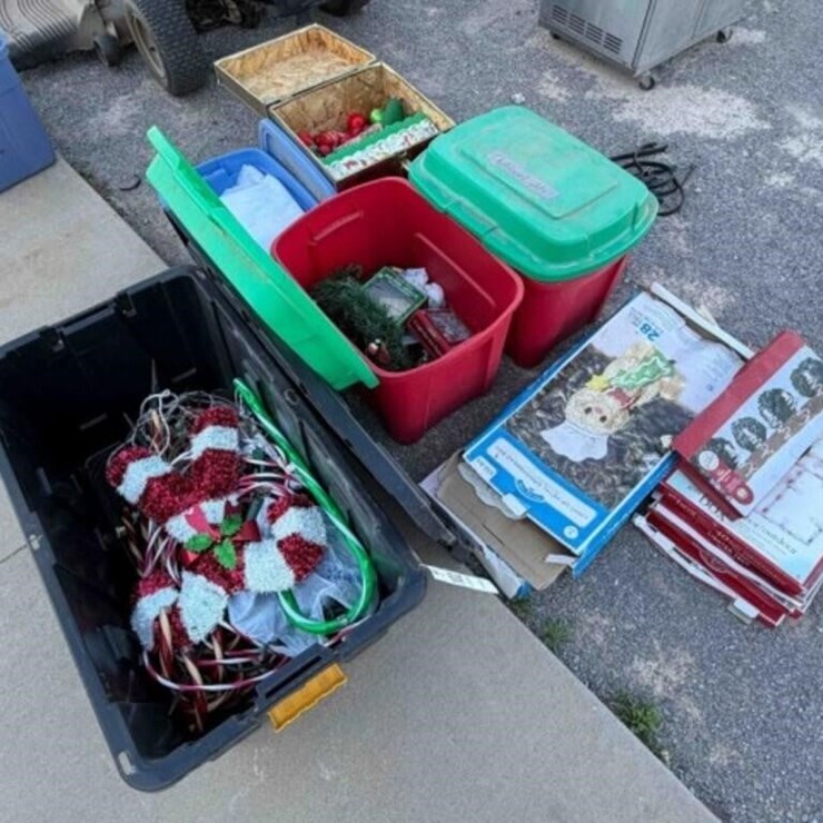 Christmas Decor Lot