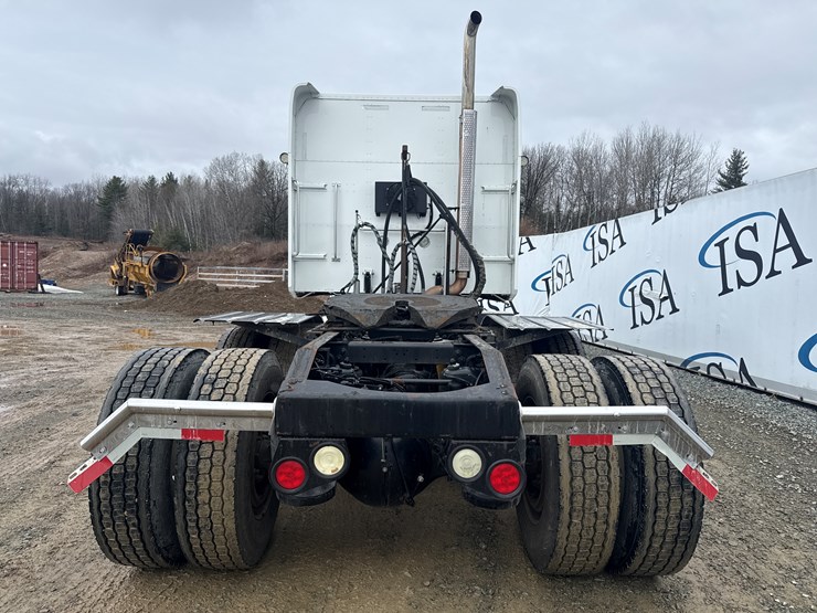 2013-peterbilt-365-image-4