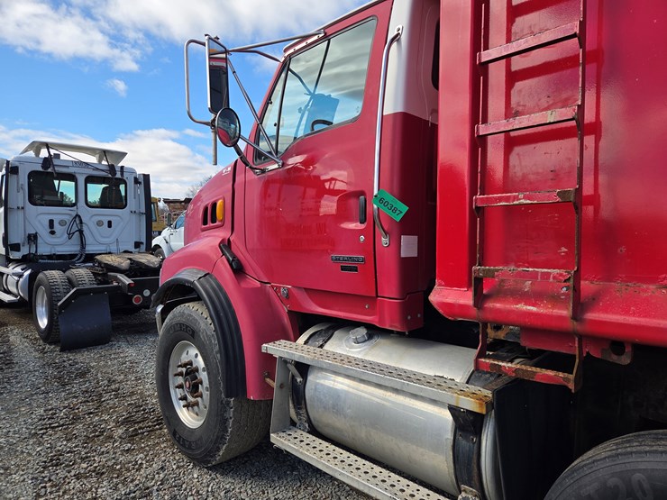 2005-massey-ferguson-8-image-18