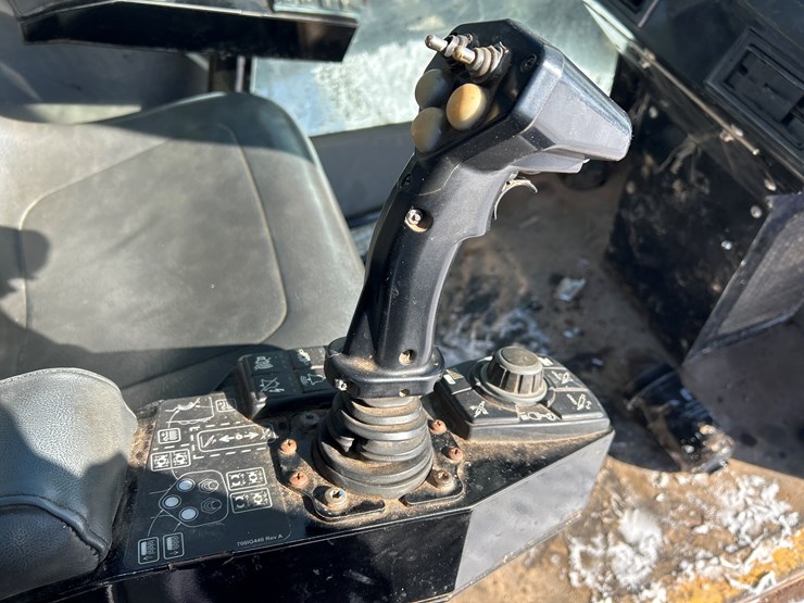 massey-ferguson-8-image-70