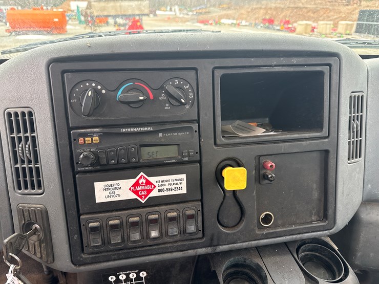 2002-international-4300-sba-image-31