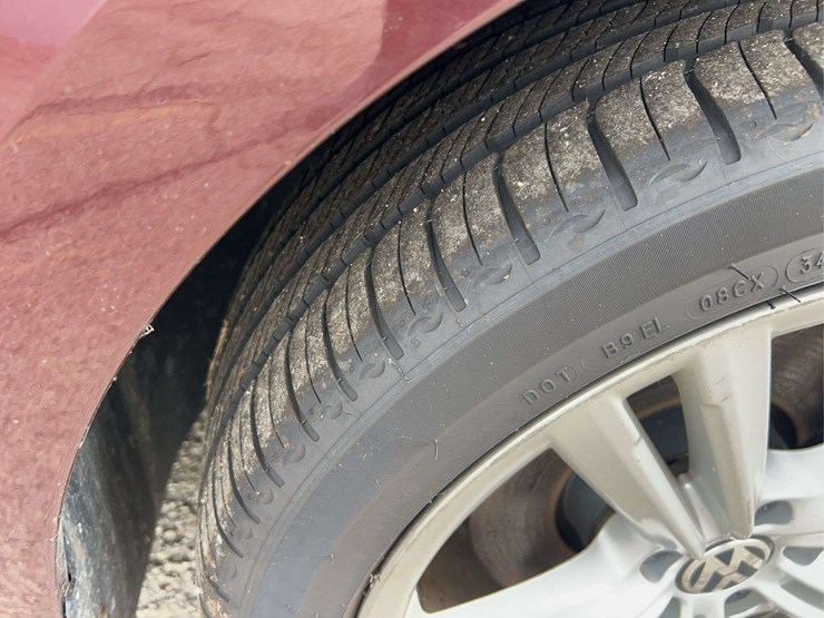 2014-volkswagen-passat-tdi-image-42