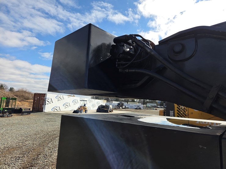 massey-ferguson-8-image-16