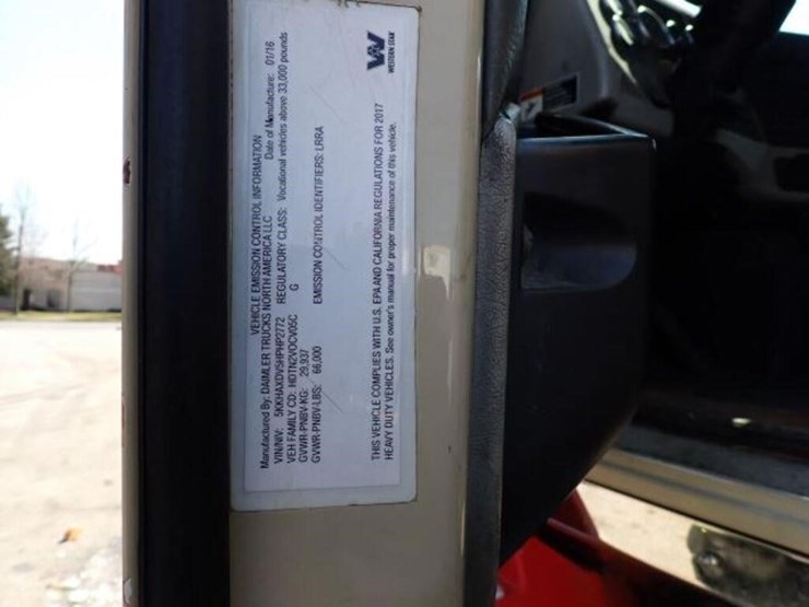 2017-western-star-4700sb-image-12