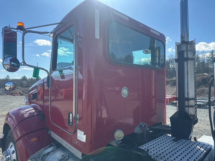 2008-peterbilt-386-image-16