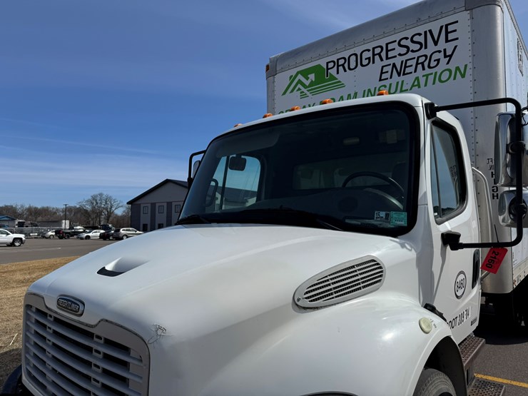 #2160-•-2006-freightliner-business-class-m2-box-truck-image-9